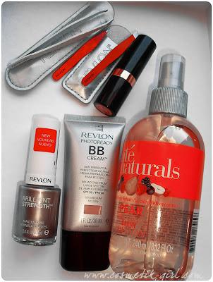 Fancybox Septiembre - REVLON