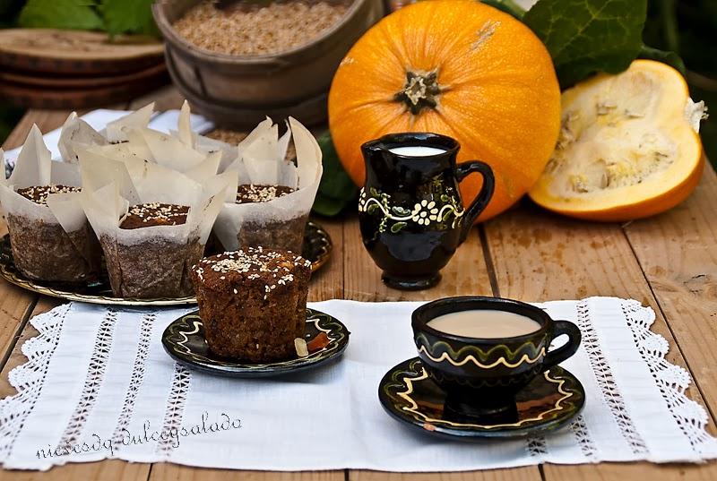 MUFFINS DE CALABAZA Y PERA, CON FRUTAS DESHIDRATADAS