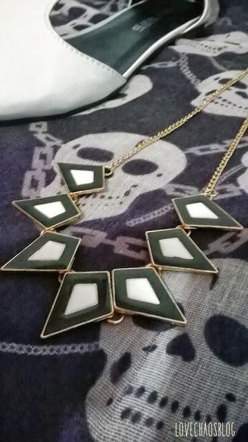 #New In: Black n White