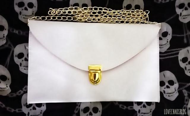 #New In: Black n White