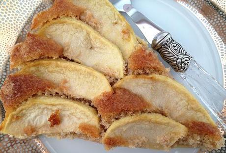 tartas para celiacos tartas de frutas recetas fáciles Tarta de manzana y almendra (sin gluten) recetas fáciles y rápidas de postres recetas delikatissen receta sin gluten postres y tartas sin gluten postres y tartas fáciles postres de otoño manzana bizcocho almendra y manzana receta 