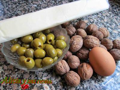 PALITOS DE ACEITUNAS Y NUECES