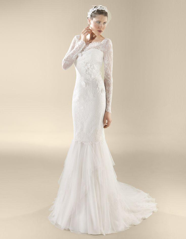 Colección 2014 #LowCost #NoviasCira #Sevilla Ninguna #Novia sin traje desde 799€ a 1299€ Si no tenemos tu talla, la confeccionamos en 90 días. Edición limitada. www.noviascirablog.es www.Facebook.com/Noviascira