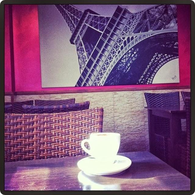 CAFÉ EN PARÍS