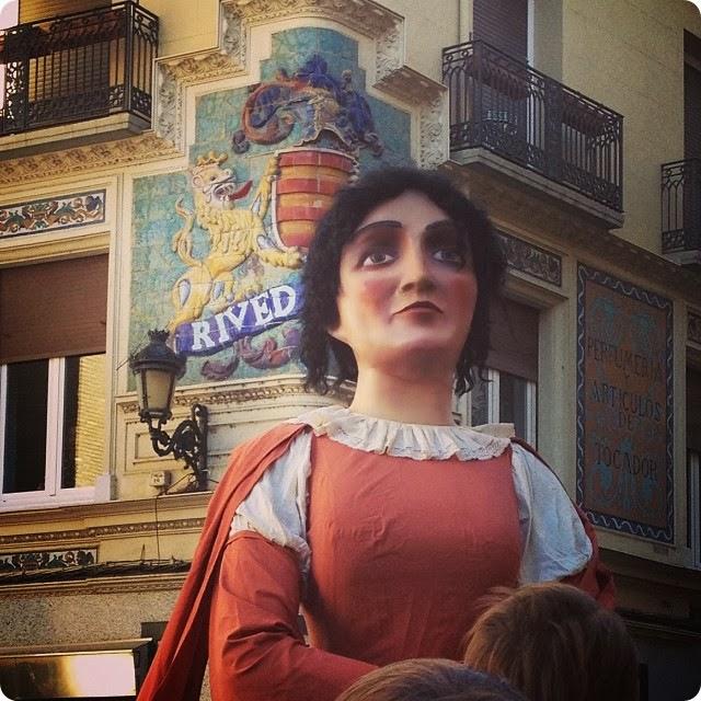 GIGANTES Y CABEZUDOS - FIESTAS DEL PILAR 2013