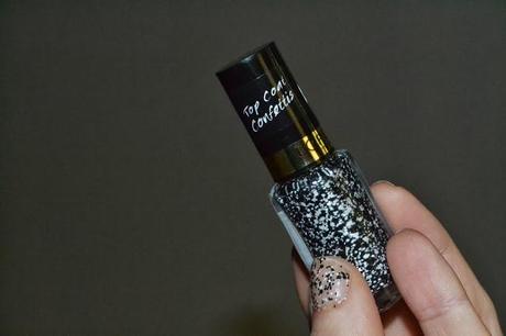 Provando o Top coat confetiis da Loreal