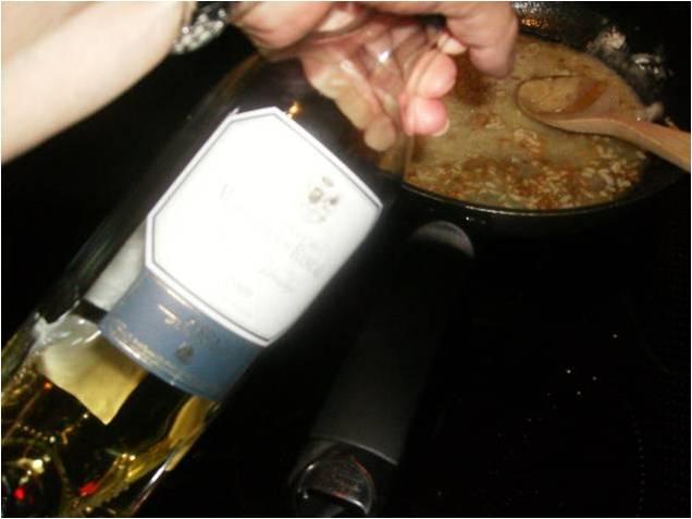 HUEVOS  DUROS  EN  SALSA