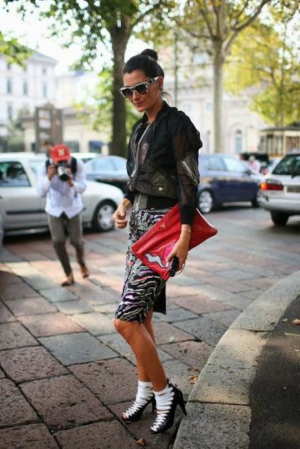 STREET STYLE INSPIRATION; THE PENCIL SKIRT.-