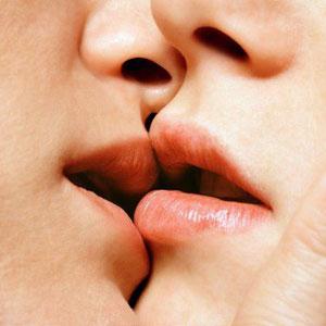 La Importancia de los Besos en la Pareja