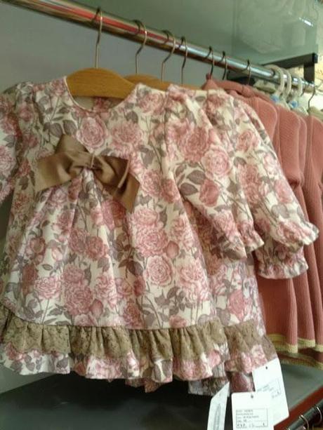 MIL VESTIDOS CON LA MISMA TELA!! ¿Os gusta?