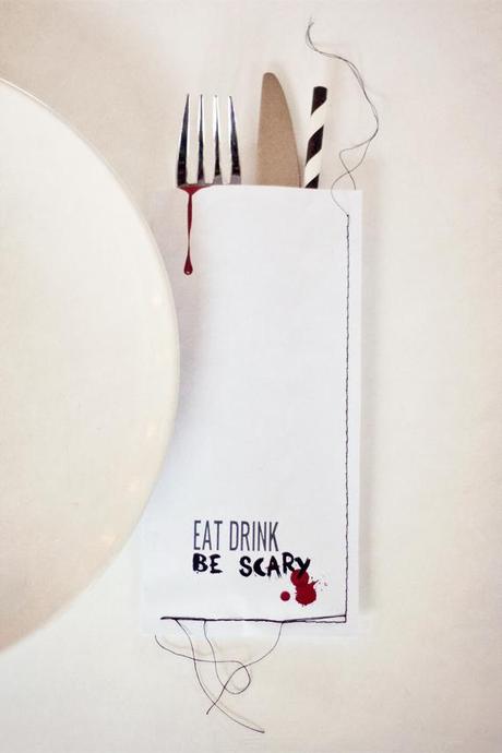 A poner la mesa para Halloween