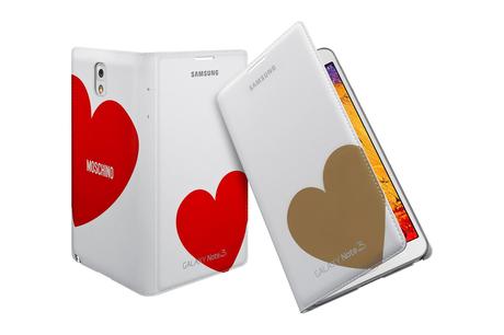 Fundas Moschino con corazones para Galaxy note 3