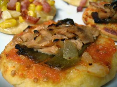 MINI PIZZAS VARIADAS