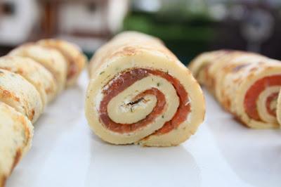 rollitos de salmón / Lachsröllchen