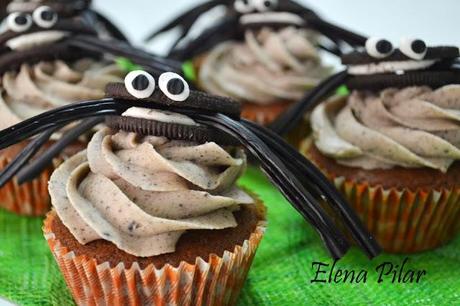 Cupcakes-Araña para Halloween (o Cupcakes de Oreo para cualquier día del año)