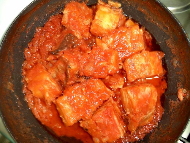 Bacalao Frito con Tomate