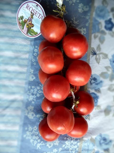 Bacalao Frito con Tomate