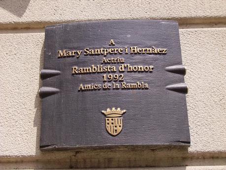 MONUMENTO A LOS SANTPERE, EN LA RAMBLA DE SANTA MÓNICA DE BARCELONA...14-10-2013...
