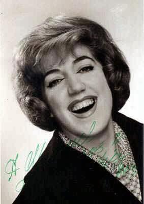 MONUMENTO A LOS SANTPERE, EN LA RAMBLA DE SANTA MÓNICA DE BARCELONA...14-10-2013...