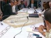 Gobierno reajustará salarios médicos