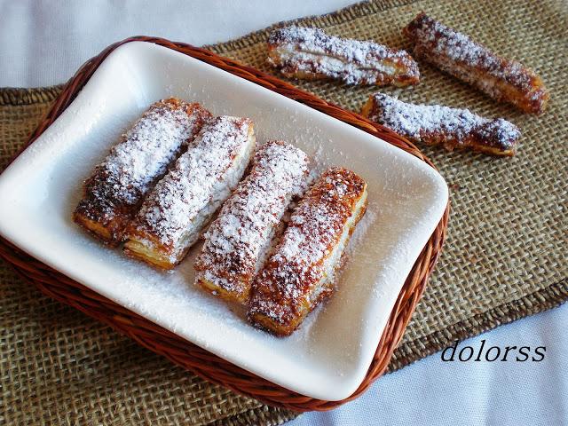 Hojaldres de caramelo, almendra y coco