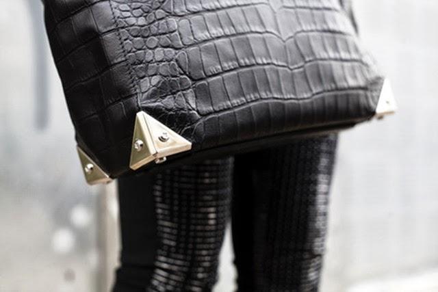 la-modella-mafia-model-street-style-trend-crocodile-handbags-Givenchy-Alexander-Wang