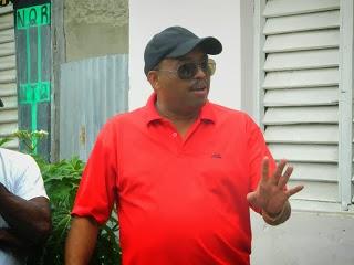 Síndico de Neiba dice EDESUR sustrae lámparas.