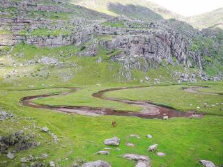 Ruta al Ibón de Estanés desde Guarrinza