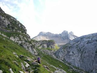 Ruta al Ibón de Estanés desde Guarrinza