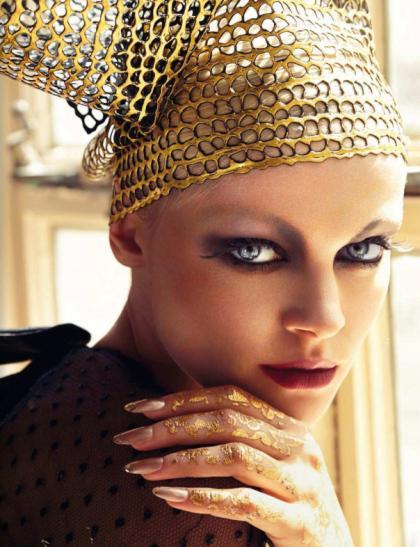 viktoriya-sasonkina-by-greg-lotus-for-vogue-italia-october-2013-4