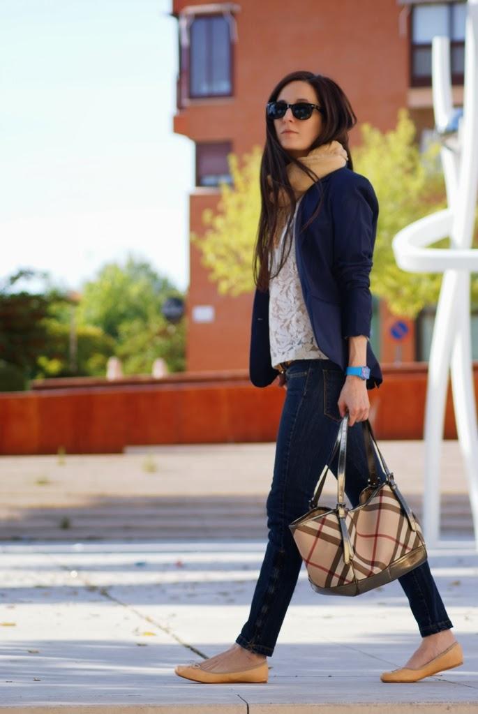 CASUAL IN NAVY:Shirt/camiseta: Pull&Bear, Blazer/Amer...