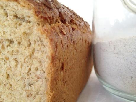 Pan integral con centeno, semillas de lino y de girasol recetas pan trigo centeno recetas pan casero recetas fáciles de pan integral recetas delikatissen pan pan semi de molde integral pan de centeno fácil receta pan con semillas de lino y girasol hacer pan en casa