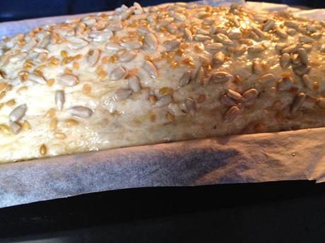 Pan integral con centeno, semillas de lino y de girasol recetas pan trigo centeno recetas pan casero recetas fáciles de pan integral recetas delikatissen pan pan semi de molde integral pan de centeno fácil receta pan con semillas de lino y girasol hacer pan en casa