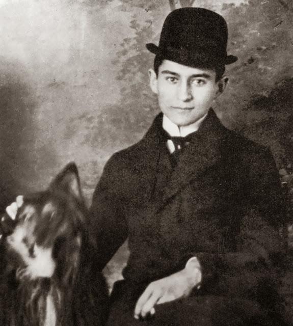 Otoño Kafka 2. La mampara de cristal
