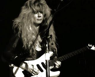 TOP TEN (33): VIXEN (Tributo a Jan Kuehnemund) by @inigoramirezesc