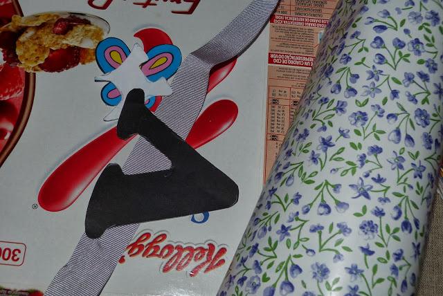 DIY PARA NIÑOS: MARCAPAGINAS CON INICIAL