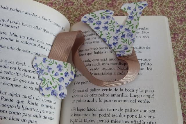 DIY PARA NIÑOS: MARCAPAGINAS CON INICIAL