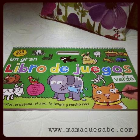 Un gran libro de juegos verde