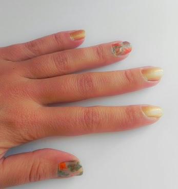 Detalles de otoño: Hojas secas