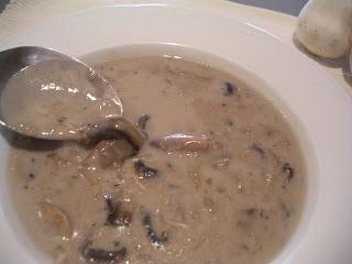 SOPA DE CHAMPIÑONES