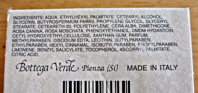 Un cestito para los potingues escondido en la pared + Exfoliante facial + Crema piel seca