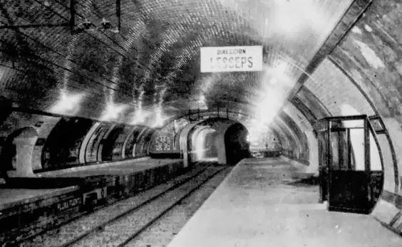 Barcelona - Metro Lesseps - A tiro Limpio (1963)...20-10-2013...