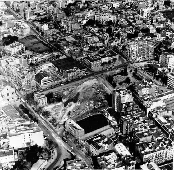 Barcelona - Metro Lesseps - A tiro Limpio (1963)...20-10-2013...