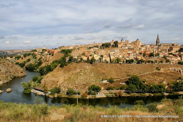 Ciudad levantada en el aire