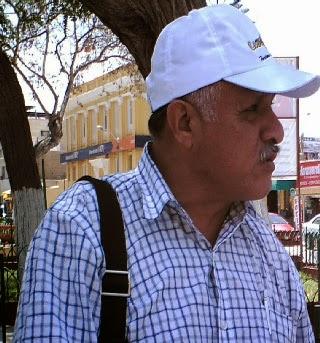 HAY COSAS EXTRAÑAS EN EL INTERIOR DE LA MUNICIPALIDAD DE LUNAHUANA… Denuncia Orlando De la Cruz