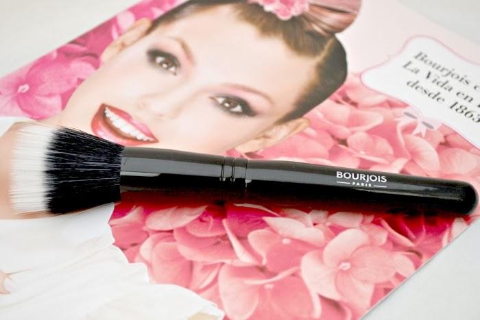 BOURJOIS_celebra_la vida_en_rosa_03