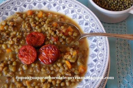 SOJA CON VERDURITAS Y CHORIZO