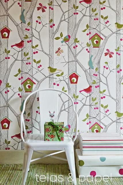 PAPEL PINTADO DE ARBOLES PARA UN DORMITORIO INFANTIL