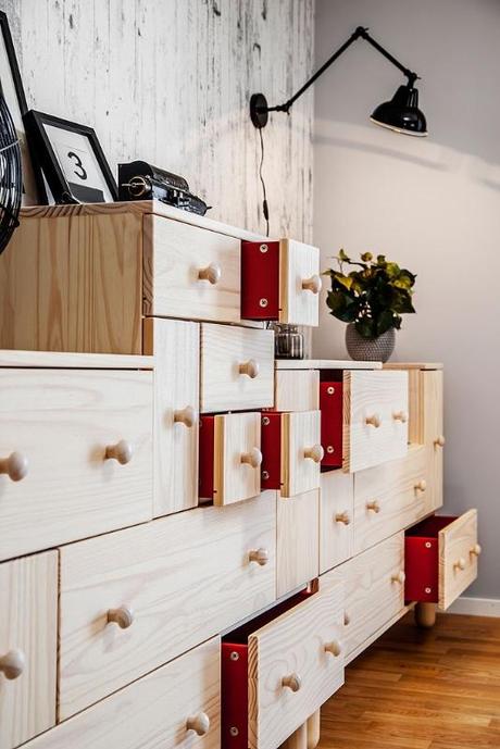 piso piloto decoración nórdica mesas de centro madera 3 patas distribución diáfana diseño piso piloto nordico diseño de interiores nórdicos decoración nórdica escandinava cocinas modernas pequeñas cocinas modernas blanco y gris cocina comedor salón diáfano decoración blog decoración nórdica 