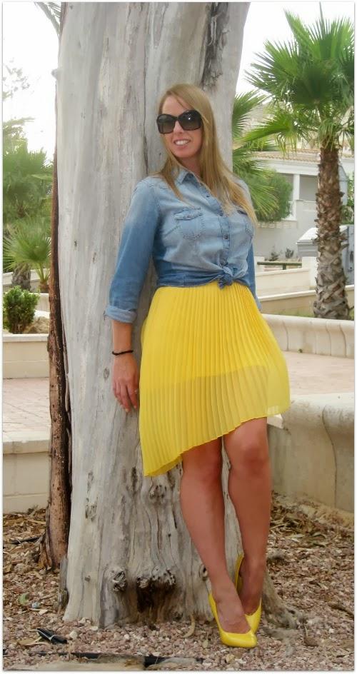 Yellow in my Skirt